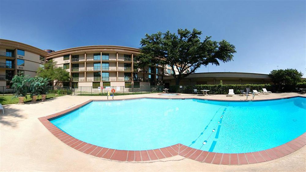 Gateway Hotel Dallas Park Central 외부 사진