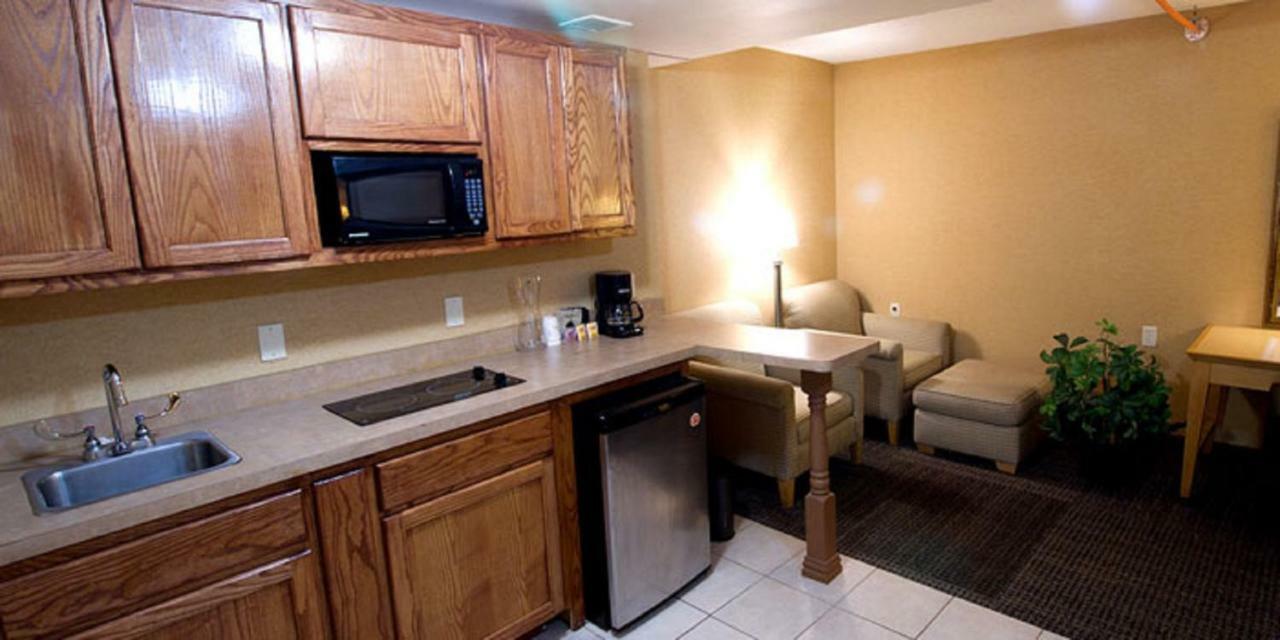 Gateway Hotel Dallas Park Central 외부 사진